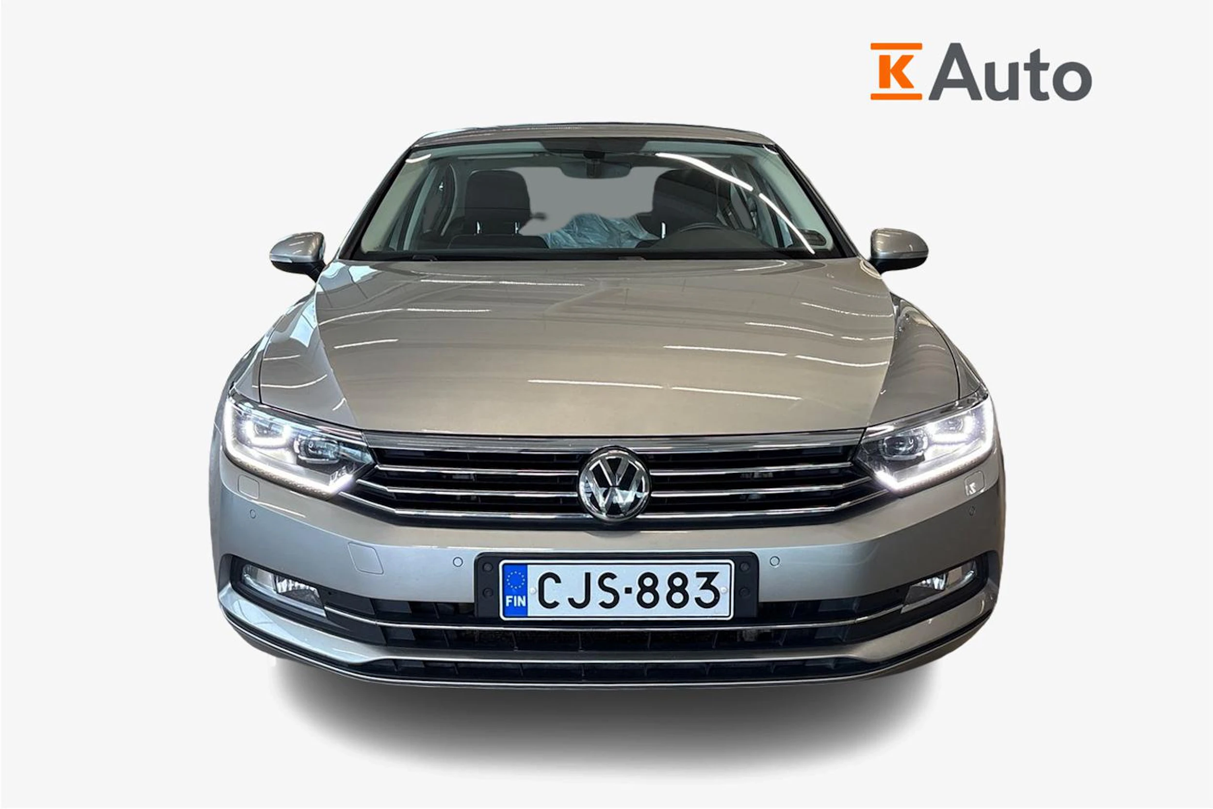 harmaa Volkswagen Passat 2015 kuva 4.