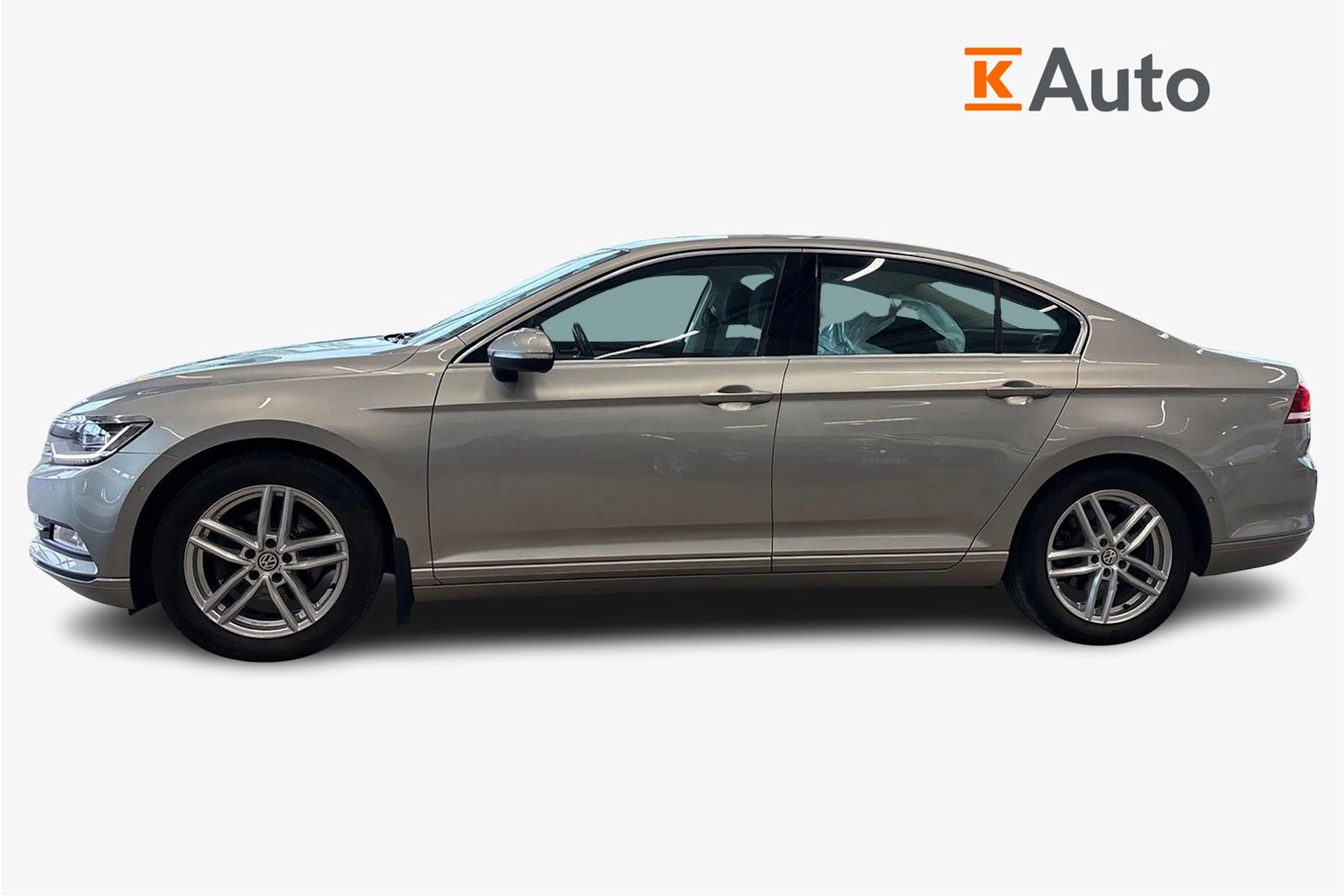 harmaa Volkswagen Passat 2015 kuva 5.