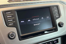 harmaa Volkswagen Passat 2015 kuva 17.