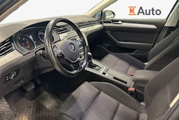 sininen Volkswagen Passat 2015 kuva 2.
