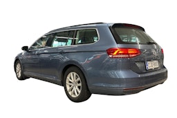 sininen Volkswagen Passat 2015 kuva 3.
