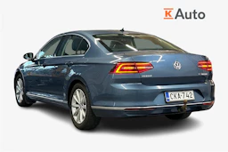 sininen Volkswagen Passat 2016 kuva 2.