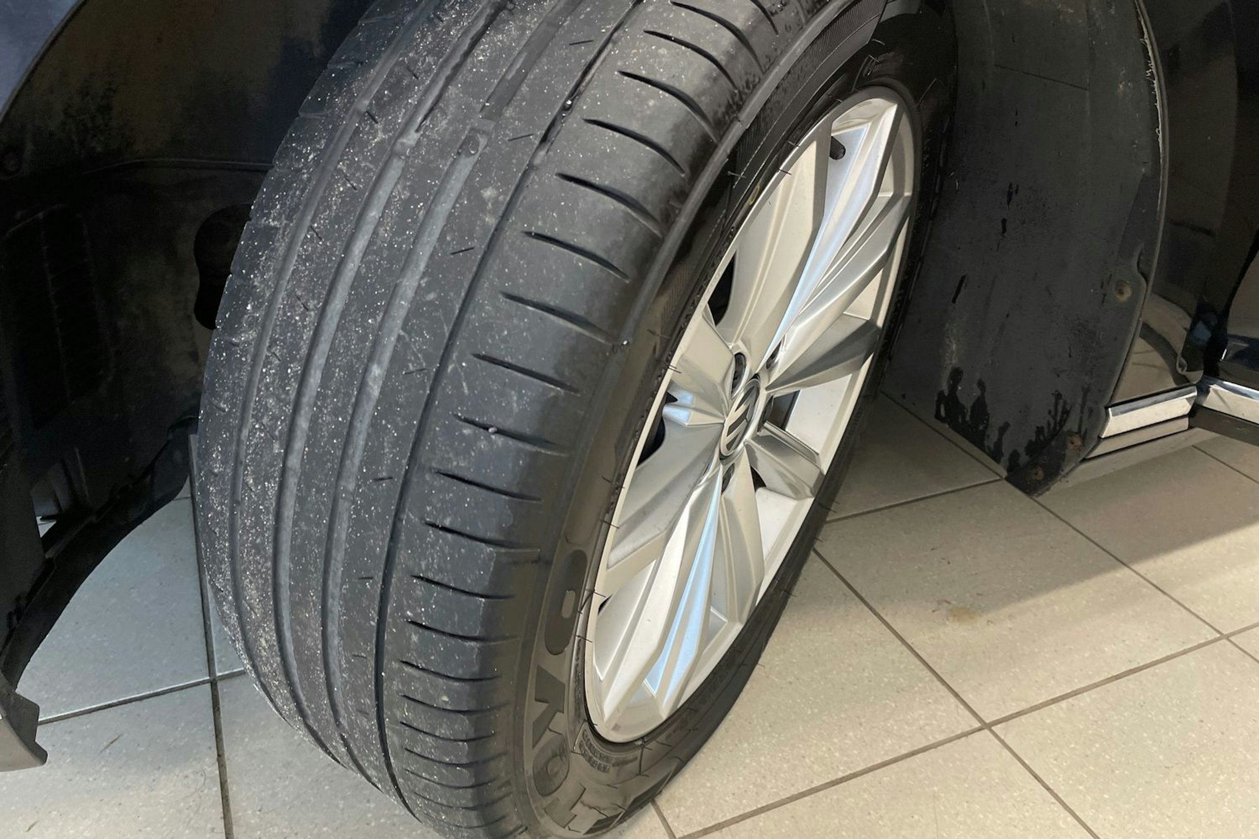 Musta Volkswagen PASSAT 2015 kuva 10.