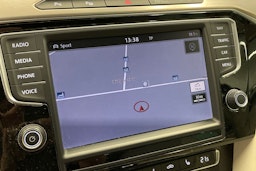 Musta Volkswagen PASSAT 2015 kuva 17.