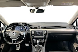 musta Volkswagen Passat 2015 kuva 7.