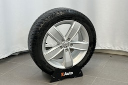 musta Volkswagen Passat 2015 kuva 11.