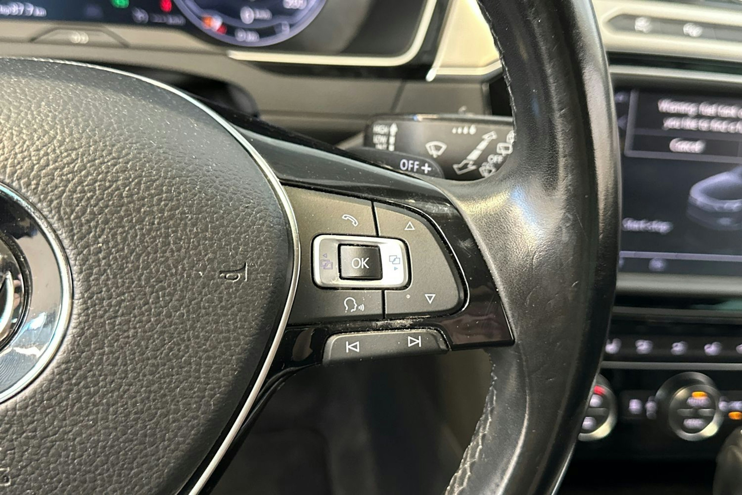 musta Volkswagen Passat 2015 kuva 21.
