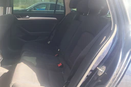 sininen Volkswagen Passat 2015 kuva 4.