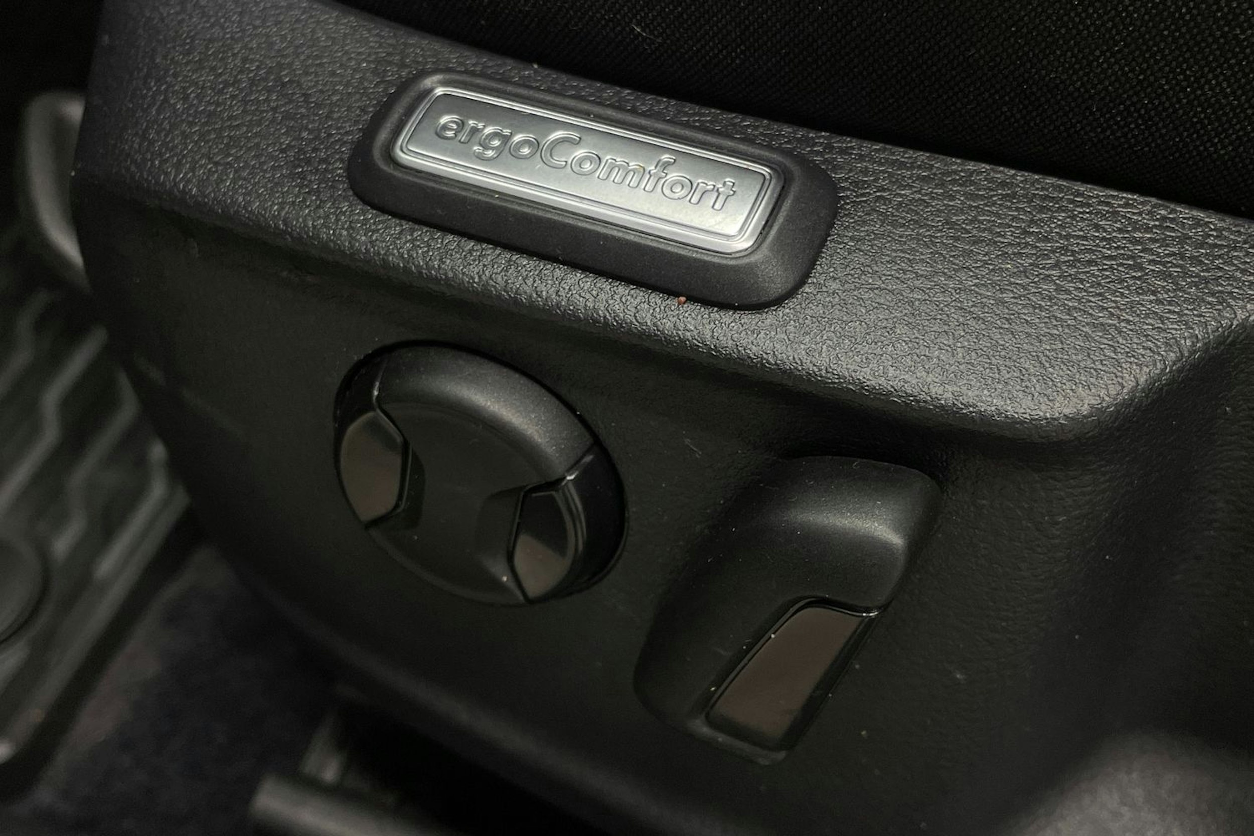 Musta Volkswagen PASSAT 2015 kuva 15.