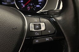 Musta Volkswagen PASSAT 2015 kuva 18.