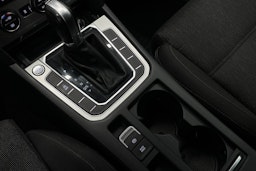 Musta Volkswagen PASSAT 2015 kuva 19.