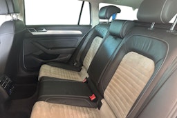 valkoinen Volkswagen Passat 2015 kuva 10.