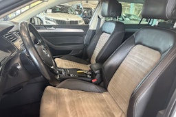 valkoinen Volkswagen Passat 2015 kuva 14.