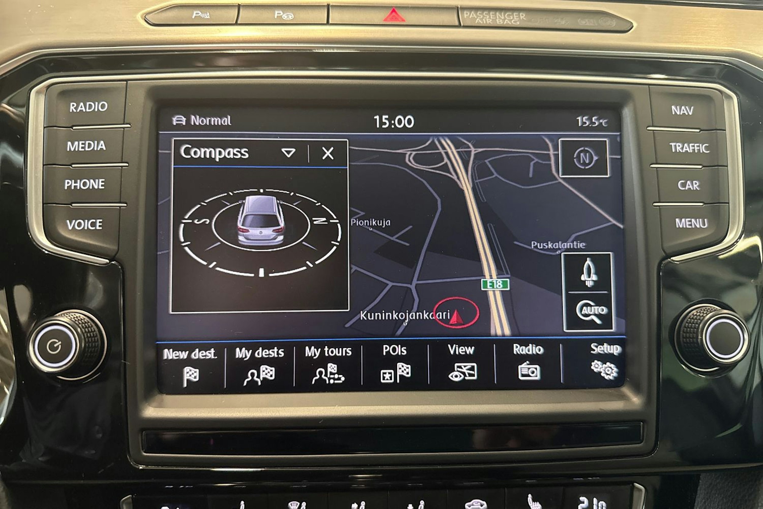 valkoinen Volkswagen Passat 2015 kuva 17.