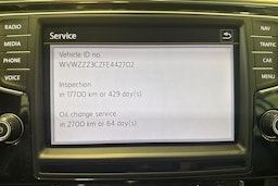 valkoinen Volkswagen Passat 2015 kuva 18.