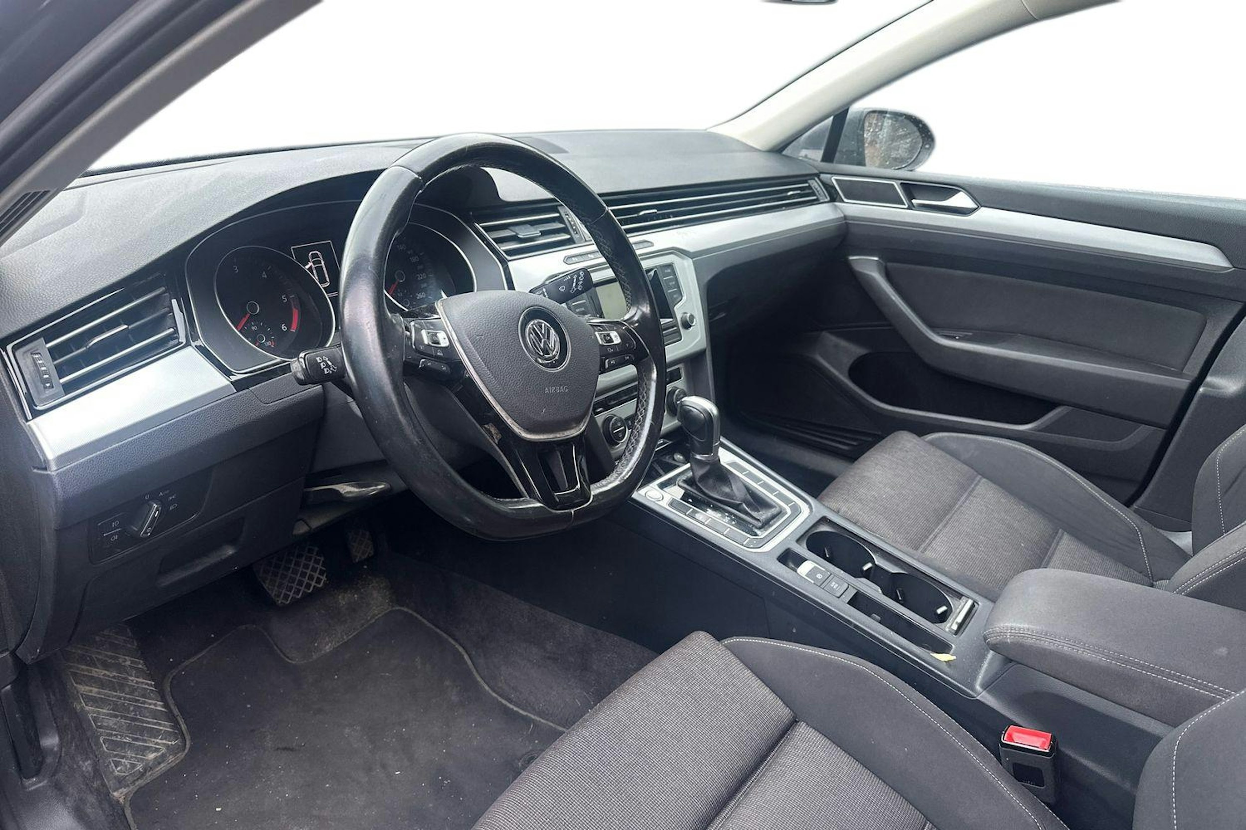 Harmaa Volkswagen PASSAT 2015 kuva 3.