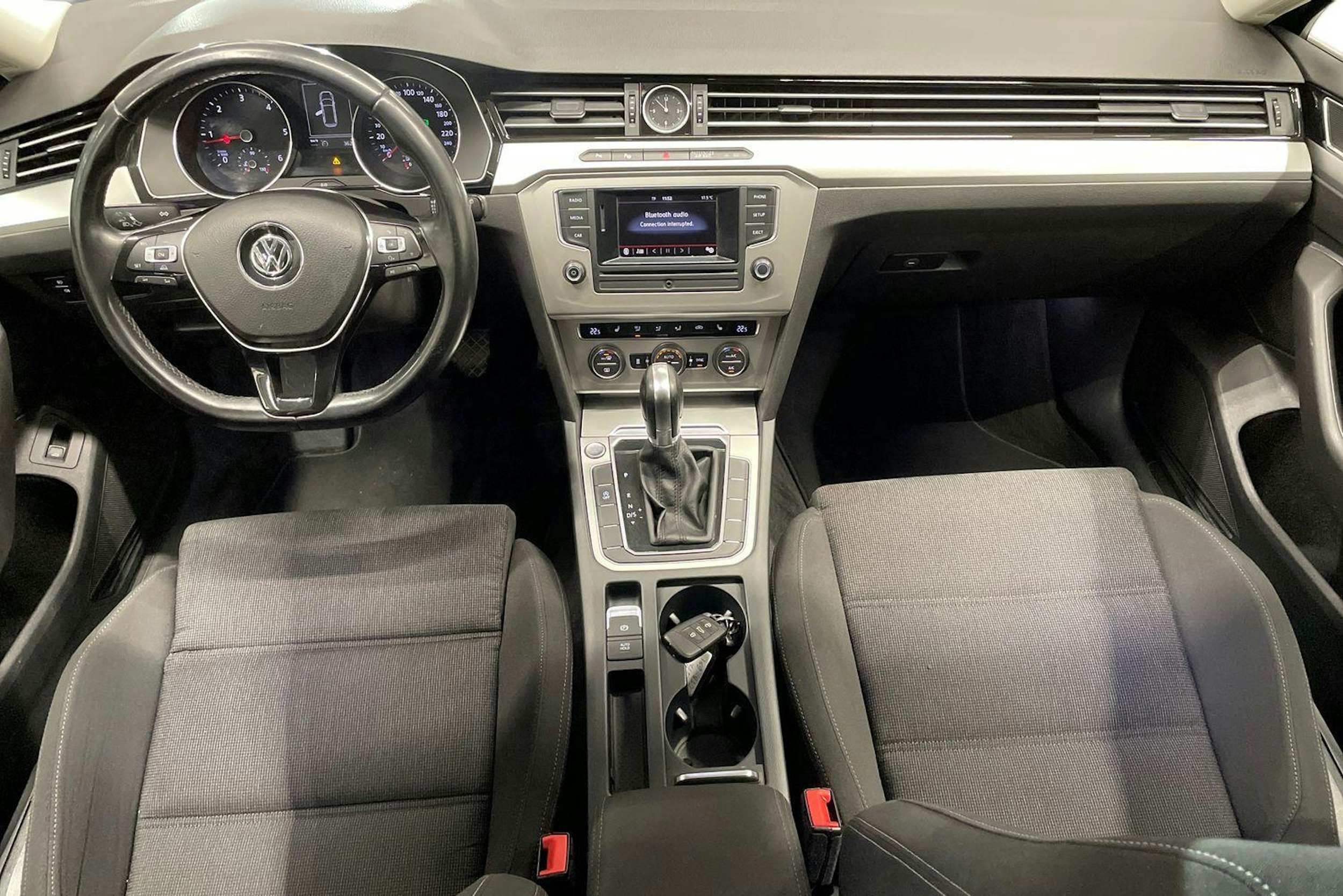 Harmaa Volkswagen PASSAT 2015 kuva 7.