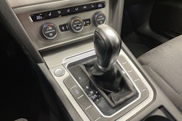 Harmaa Volkswagen PASSAT 2015 kuva 16.