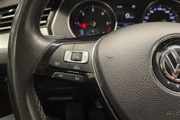 Harmaa Volkswagen PASSAT 2015 kuva 18.