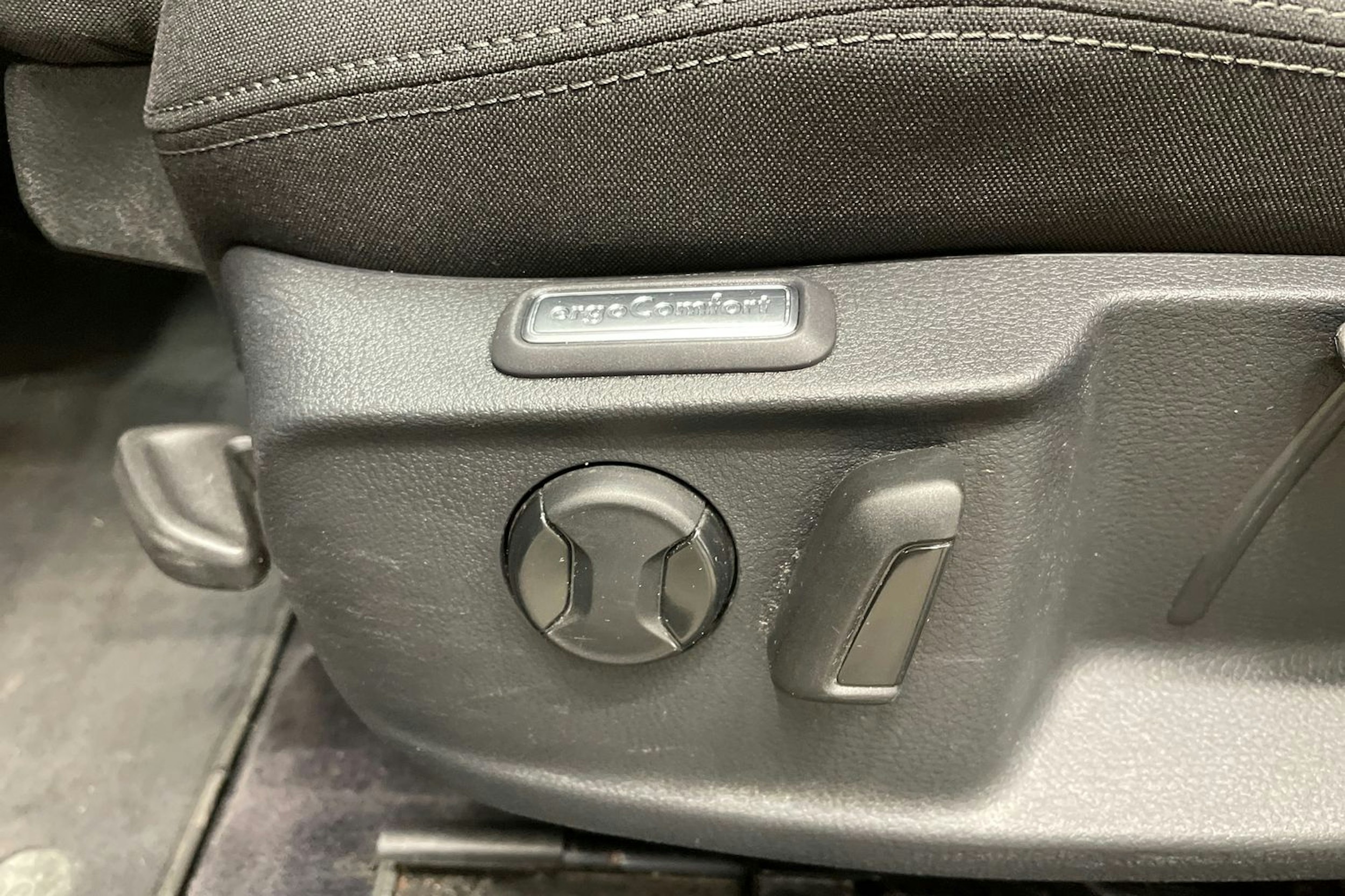 Harmaa Volkswagen PASSAT 2015 kuva 21.