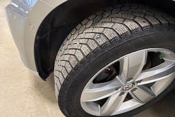 harmaa Volkswagen Passat 2015 kuva 13.