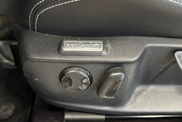 harmaa Volkswagen Passat 2015 kuva 19.