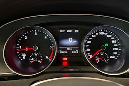 harmaa Volkswagen Passat 2015 kuva 20.