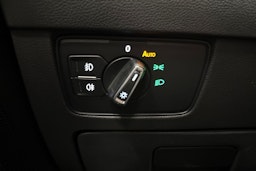 harmaa Volkswagen Passat 2015 kuva 24.