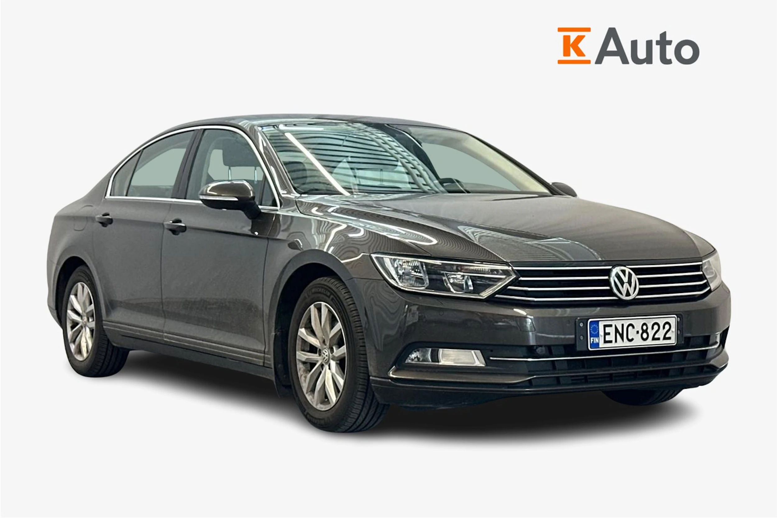 ruskea (beige) Volkswagen Passat 2015 kuva 1.
