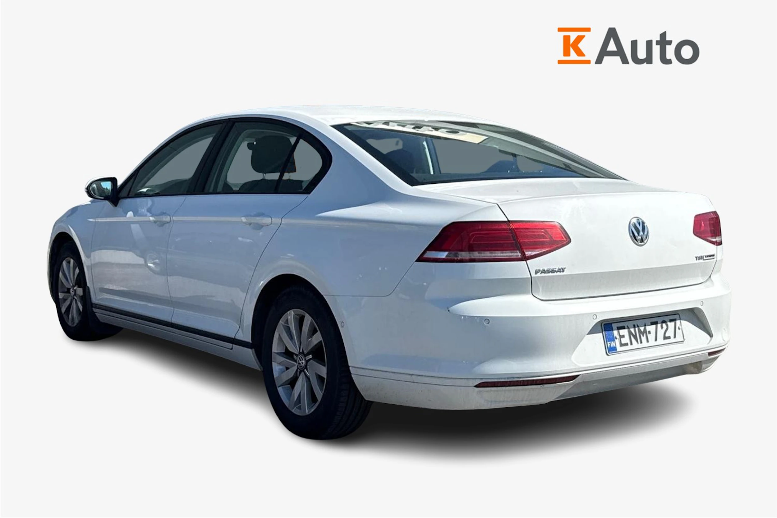 valkoinen Volkswagen Passat 2015 kuva 2.
