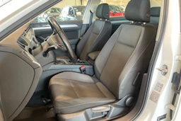 valkoinen Volkswagen Passat 2015 kuva 15.