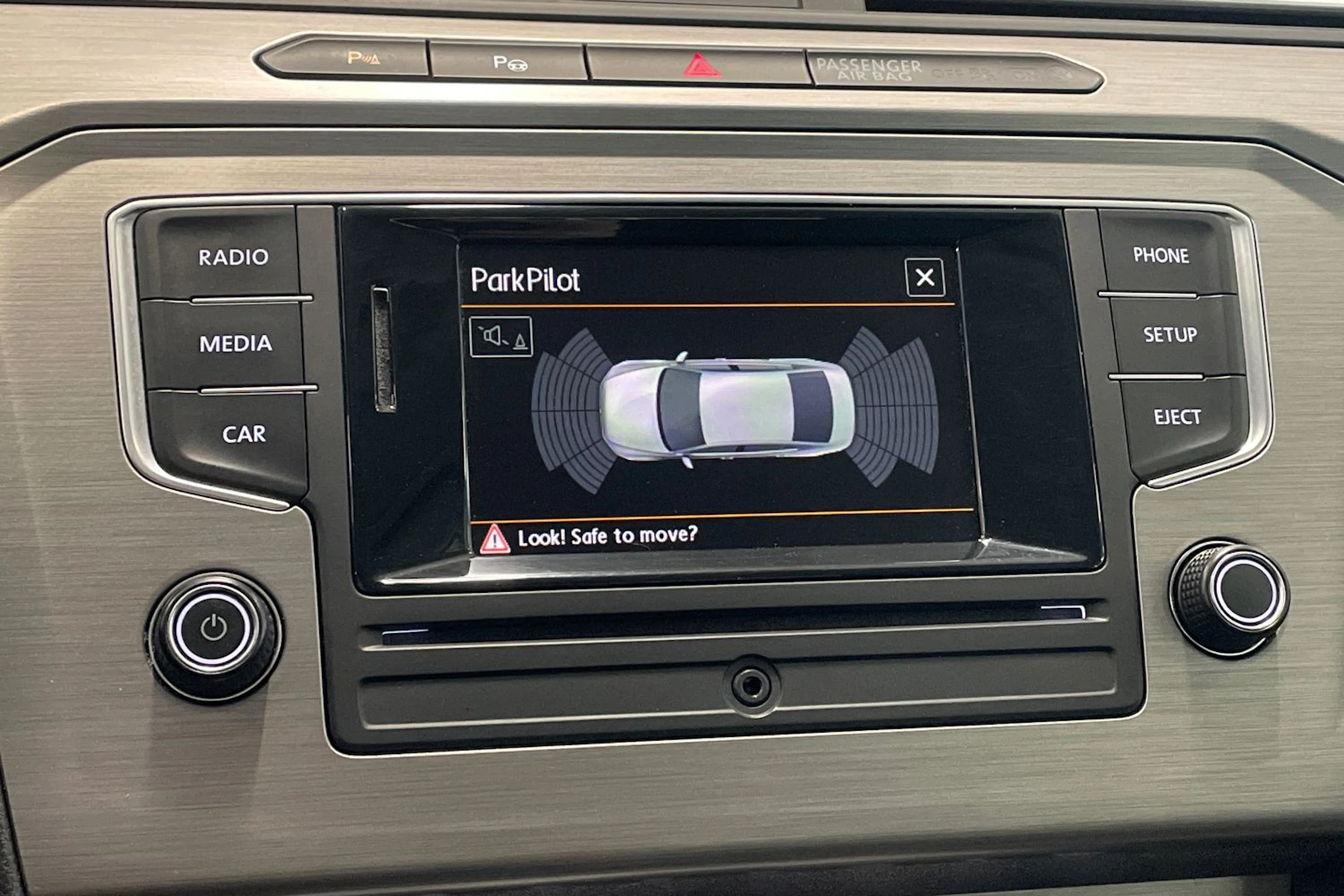 valkoinen Volkswagen Passat 2015 kuva 23.