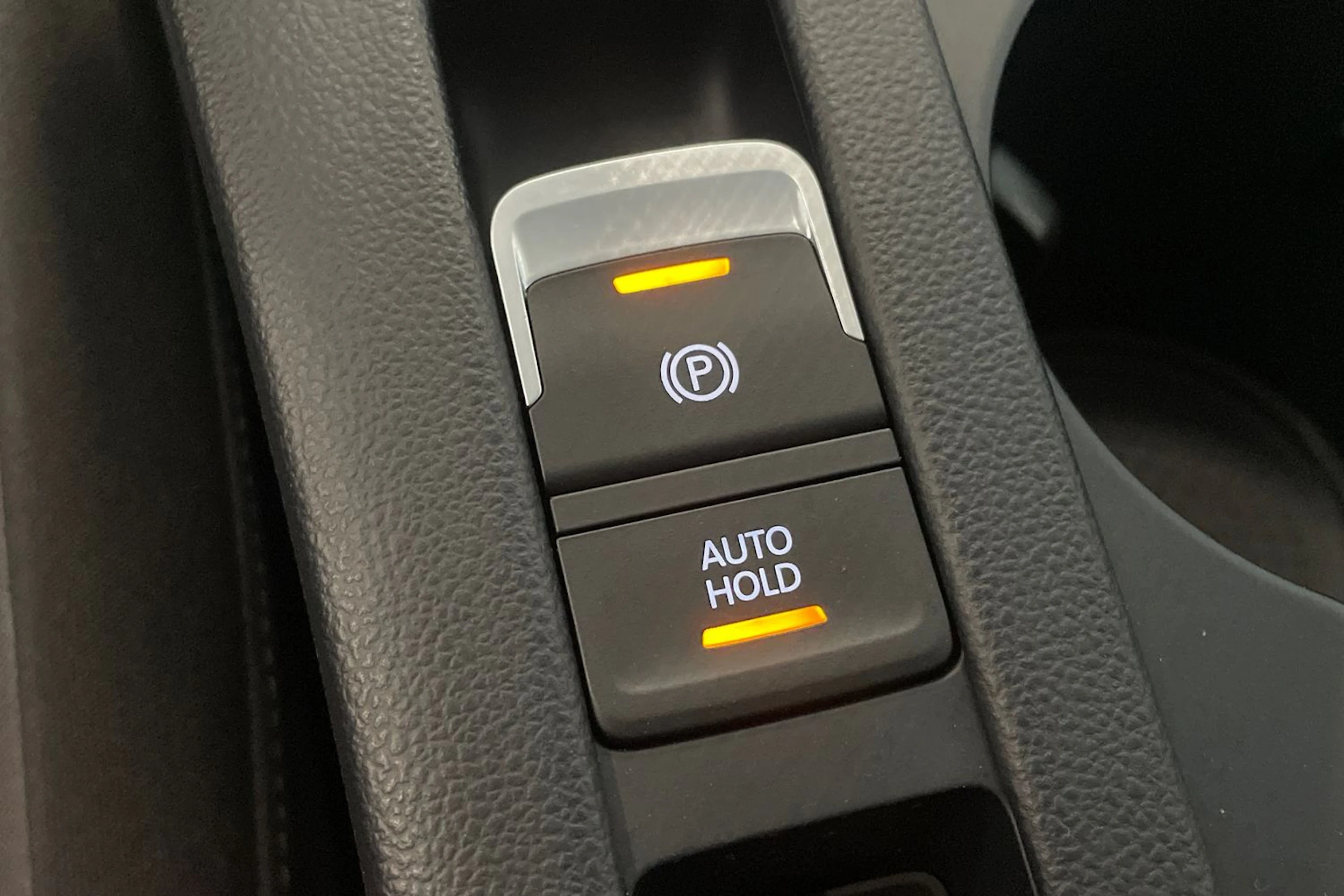 valkoinen Volkswagen Passat 2015 kuva 26.