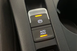 valkoinen Volkswagen Passat 2015 kuva 26.