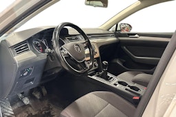 valkoinen Volkswagen Passat 2015 kuva 3.