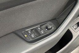 valkoinen Volkswagen Passat 2015 kuva 16.