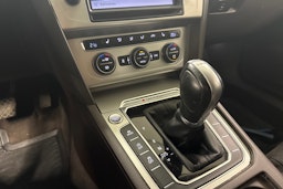 sininen Volkswagen Passat 2016 kuva 22.