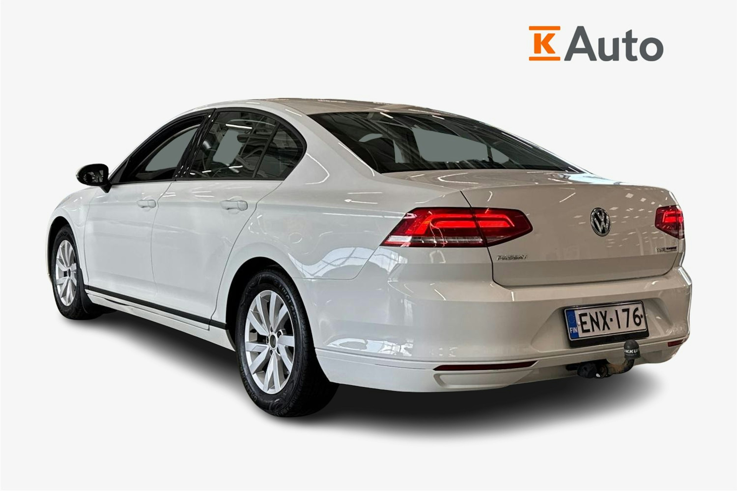 valkoinen Volkswagen Passat 2016 kuva 2.