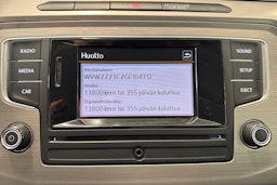 valkoinen Volkswagen Passat 2016 kuva 13.