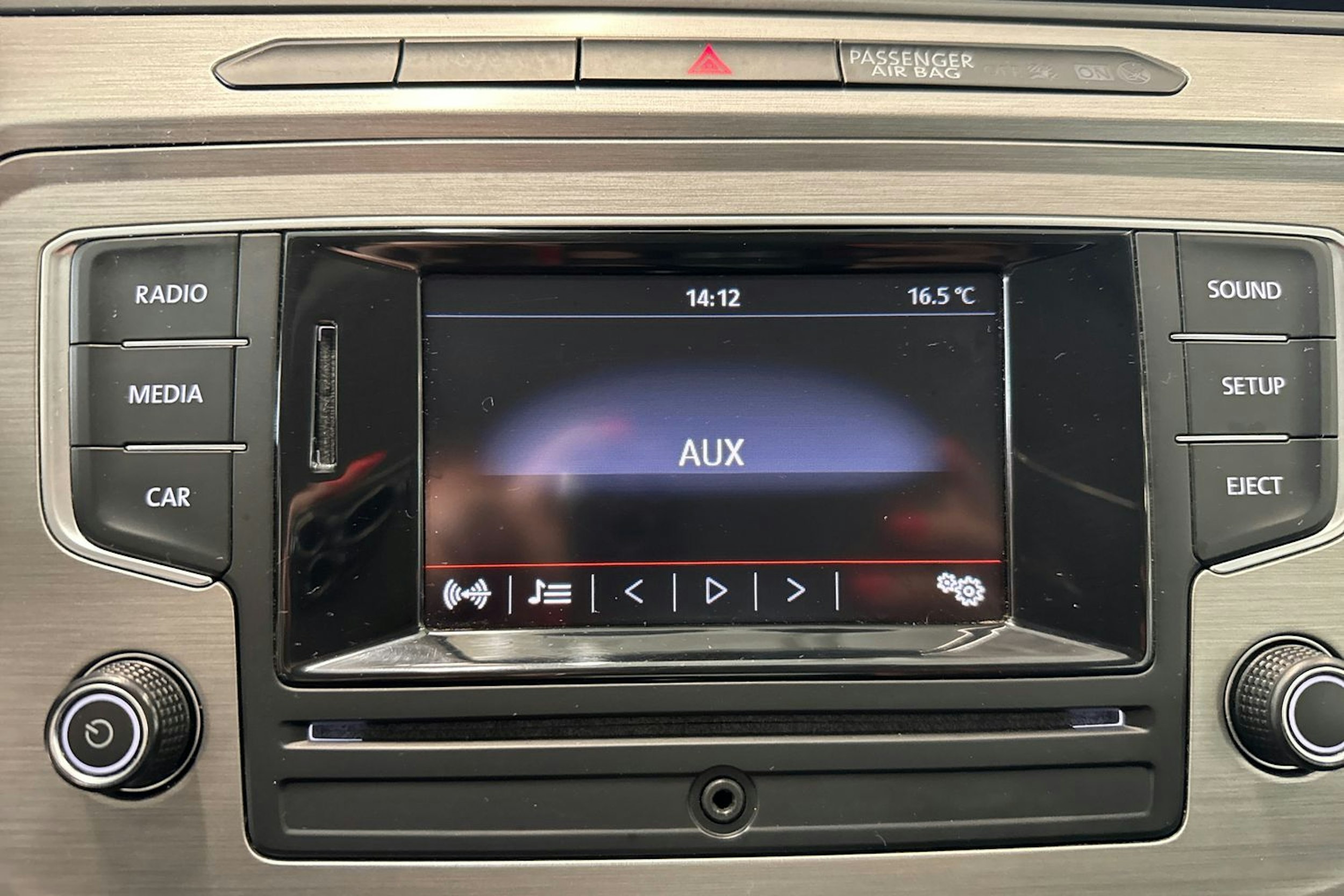 valkoinen Volkswagen Passat 2016 kuva 14.