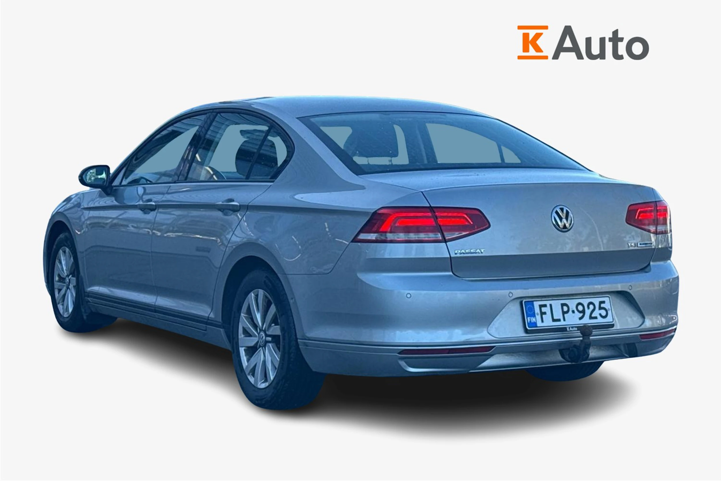 harmaa Volkswagen Passat 2015 kuva 2.