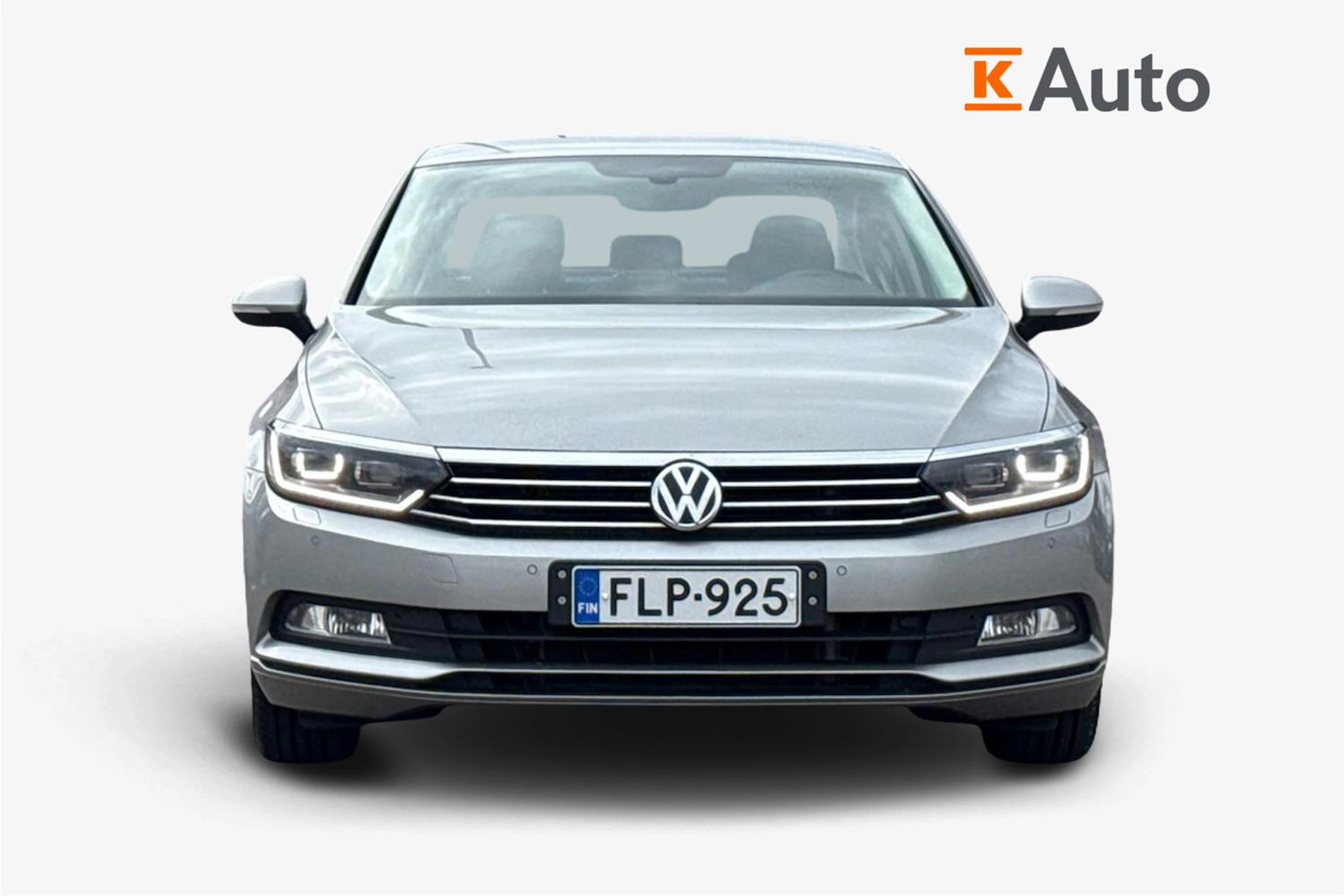 harmaa Volkswagen Passat 2015 kuva 5.