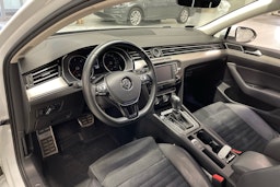 valkoinen Volkswagen Passat 2016 kuva 6.