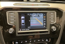 valkoinen Volkswagen Passat 2016 kuva 19.