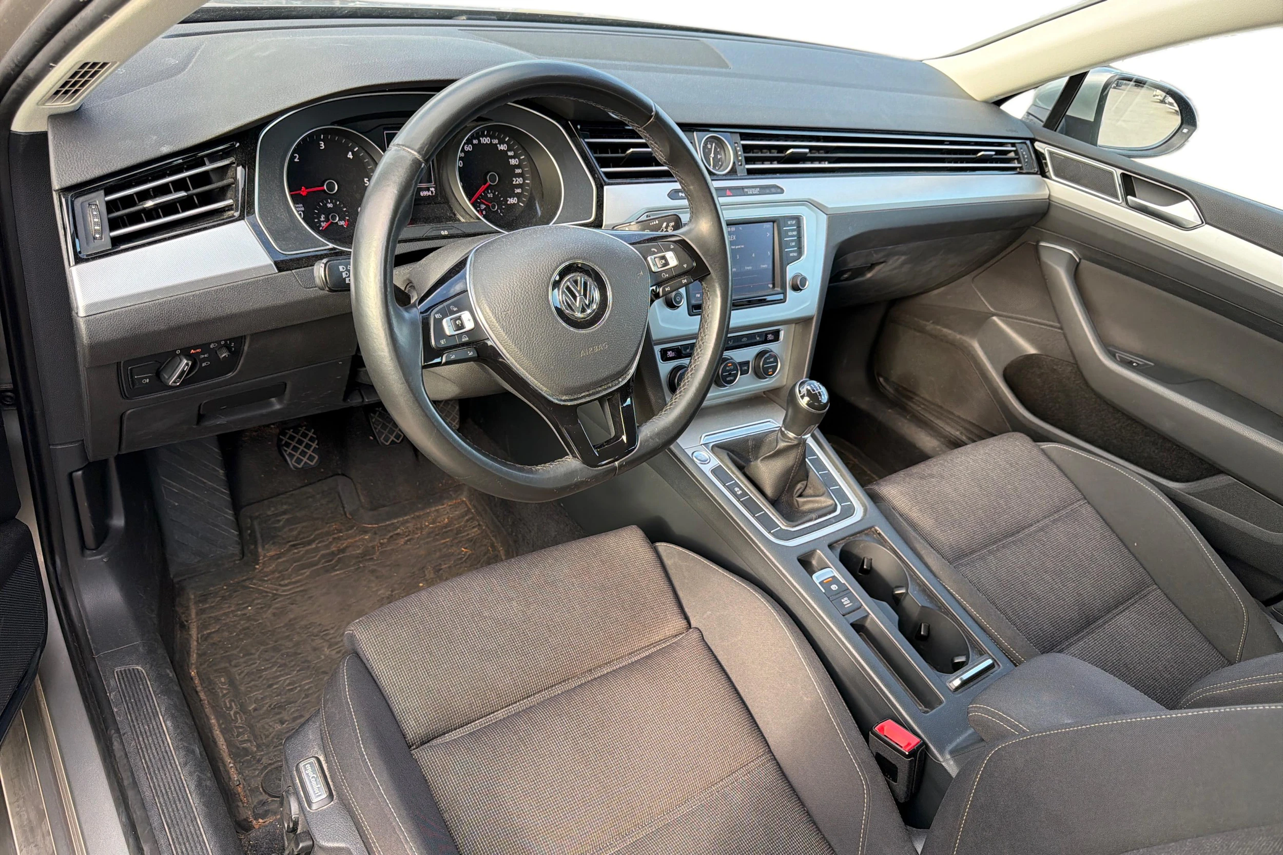 hopea Volkswagen Passat 2015 kuva 3.