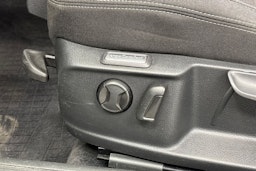 harmaa Volkswagen Passat 2015 kuva 18.