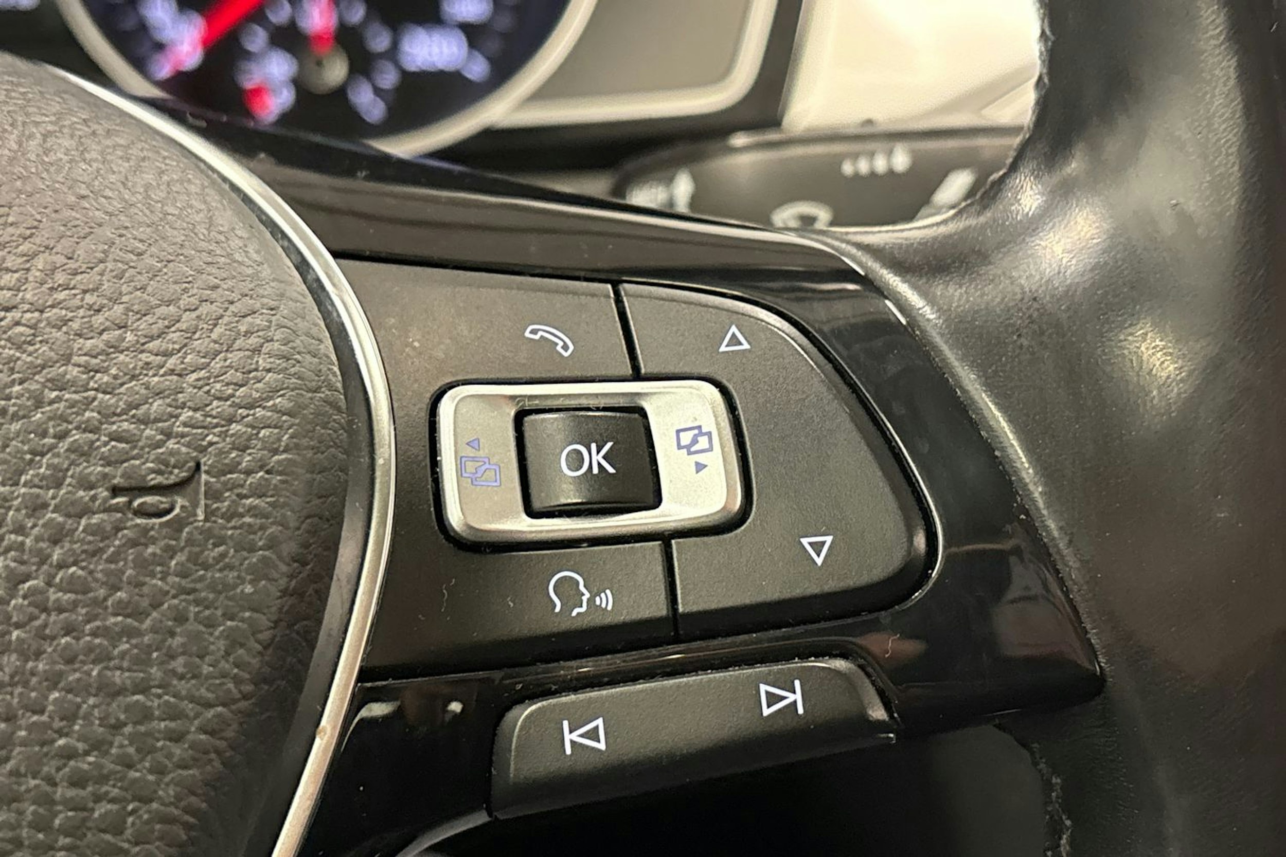 harmaa Volkswagen Passat 2015 kuva 21.