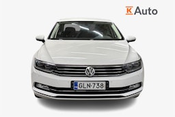 valkoinen Volkswagen Passat 2015 kuva 4.