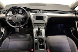 valkoinen Volkswagen Passat 2015 kuva 7.