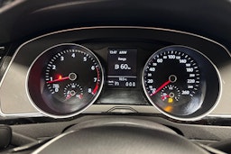 valkoinen Volkswagen Passat 2015 kuva 11.